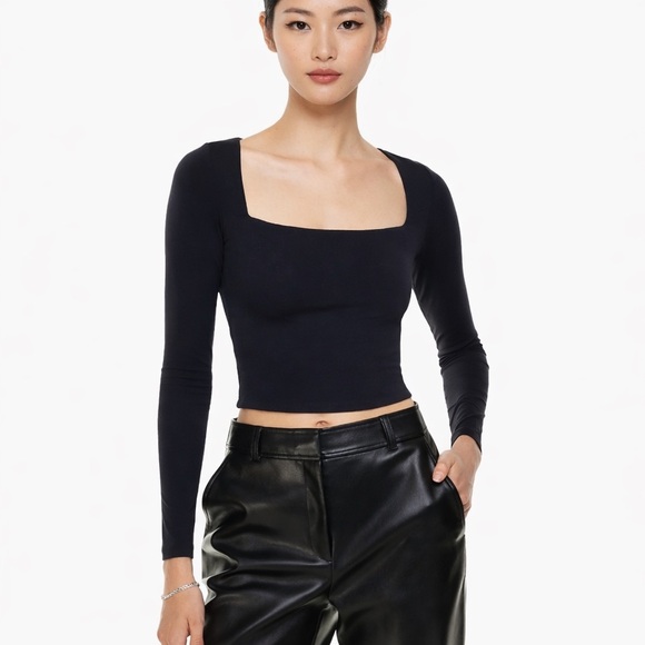 NWOT Babaton Contour Square Neck Long Sleeve Top Black, size Small - Picture 1 of 4